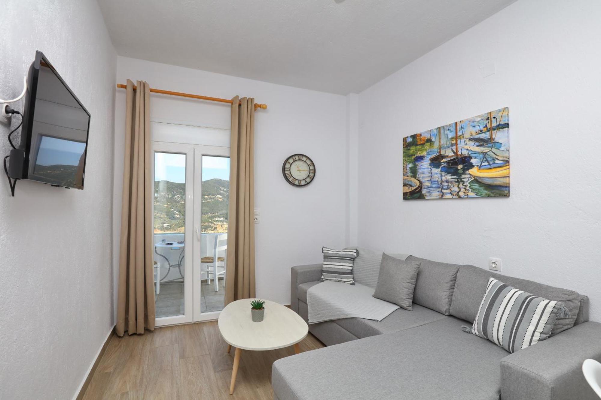 Tsoukalaria Studios Skopelos Town Bagian luar foto