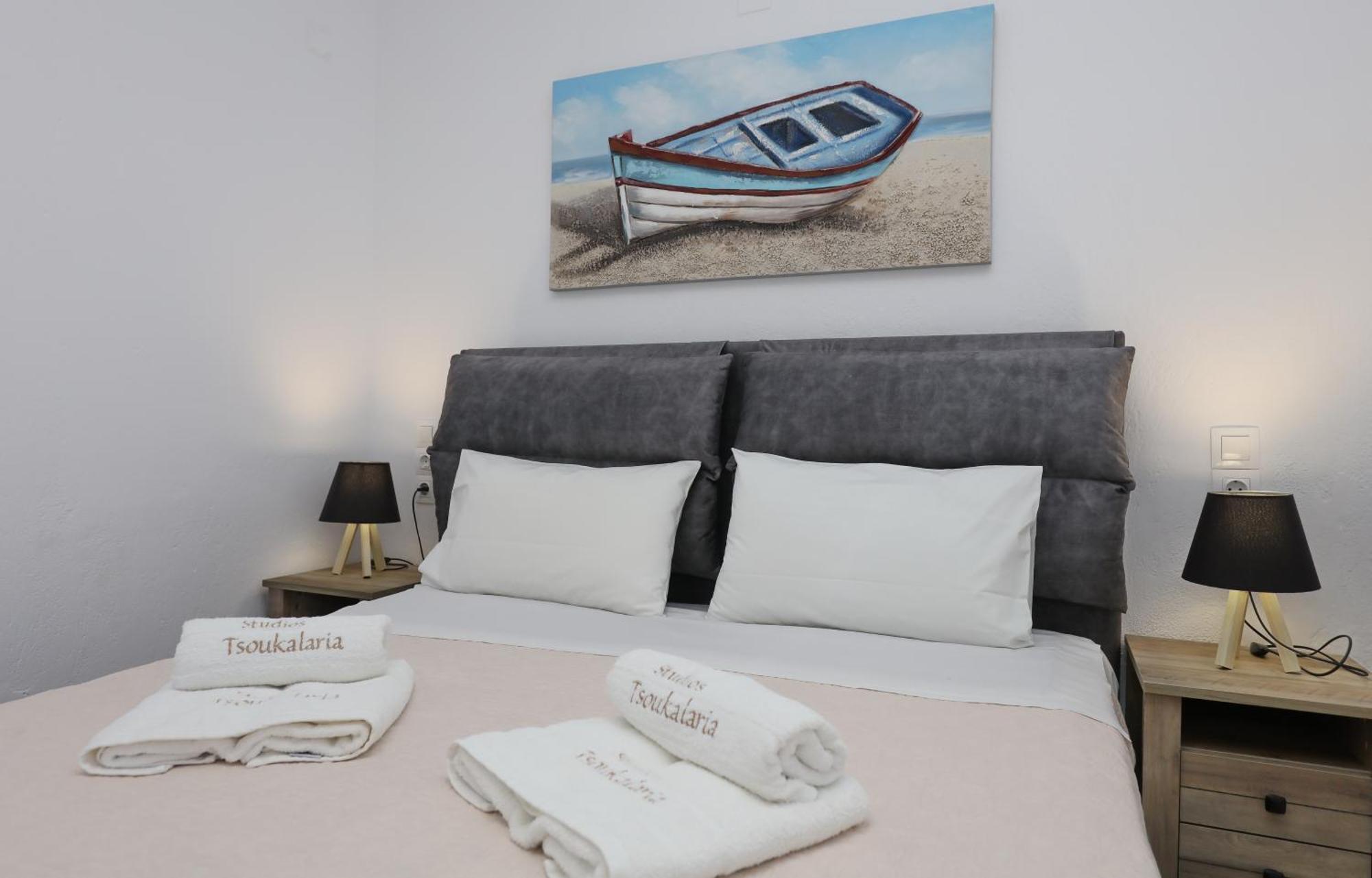Tsoukalaria Studios Skopelos Town Bagian luar foto