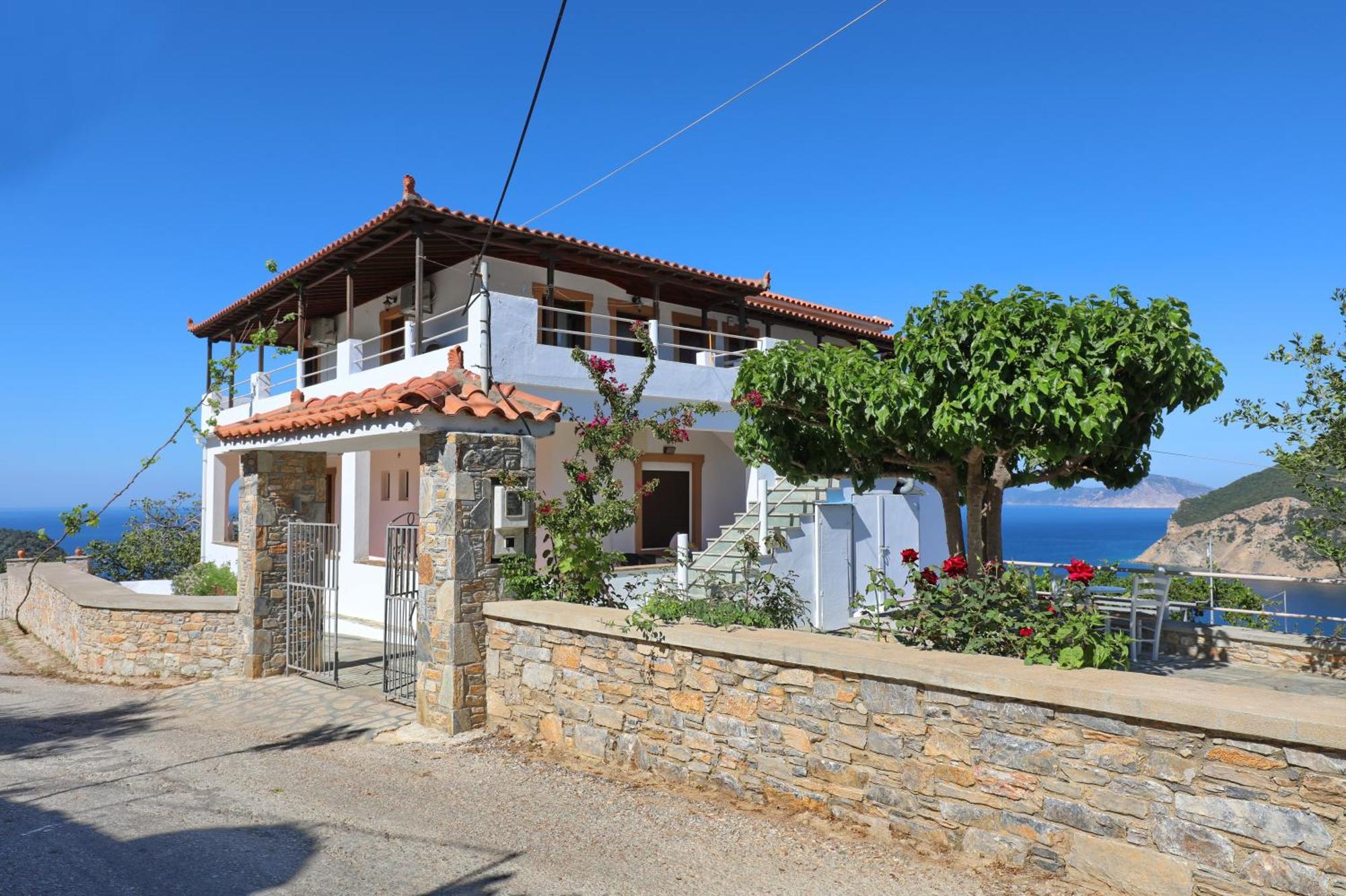 Tsoukalaria Studios Skopelos Town Bagian luar foto