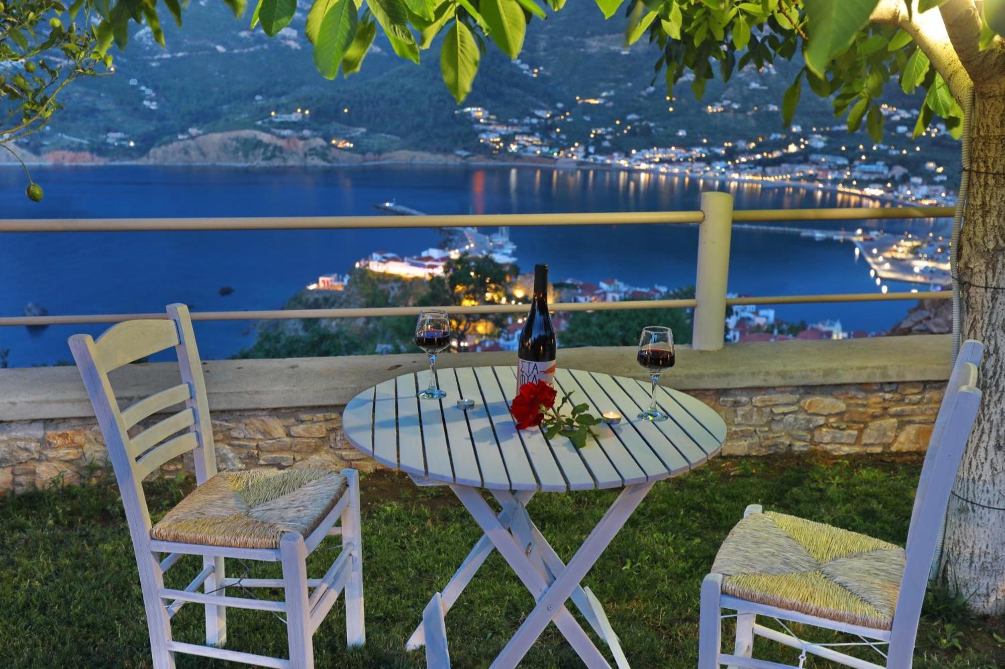 Tsoukalaria Studios Skopelos Town Bagian luar foto
