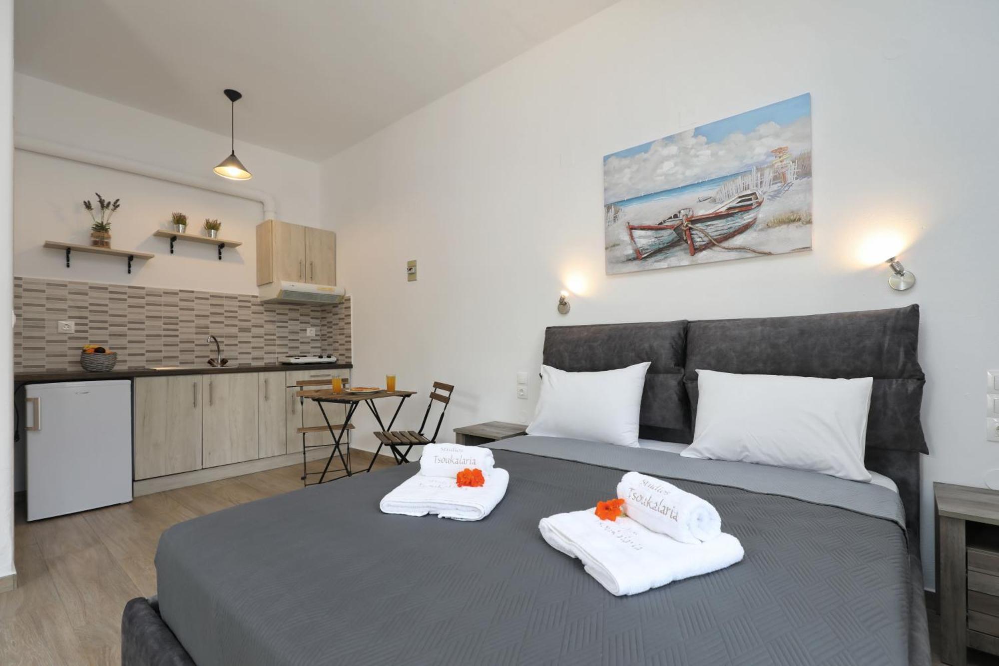 Tsoukalaria Studios Skopelos Town Bagian luar foto