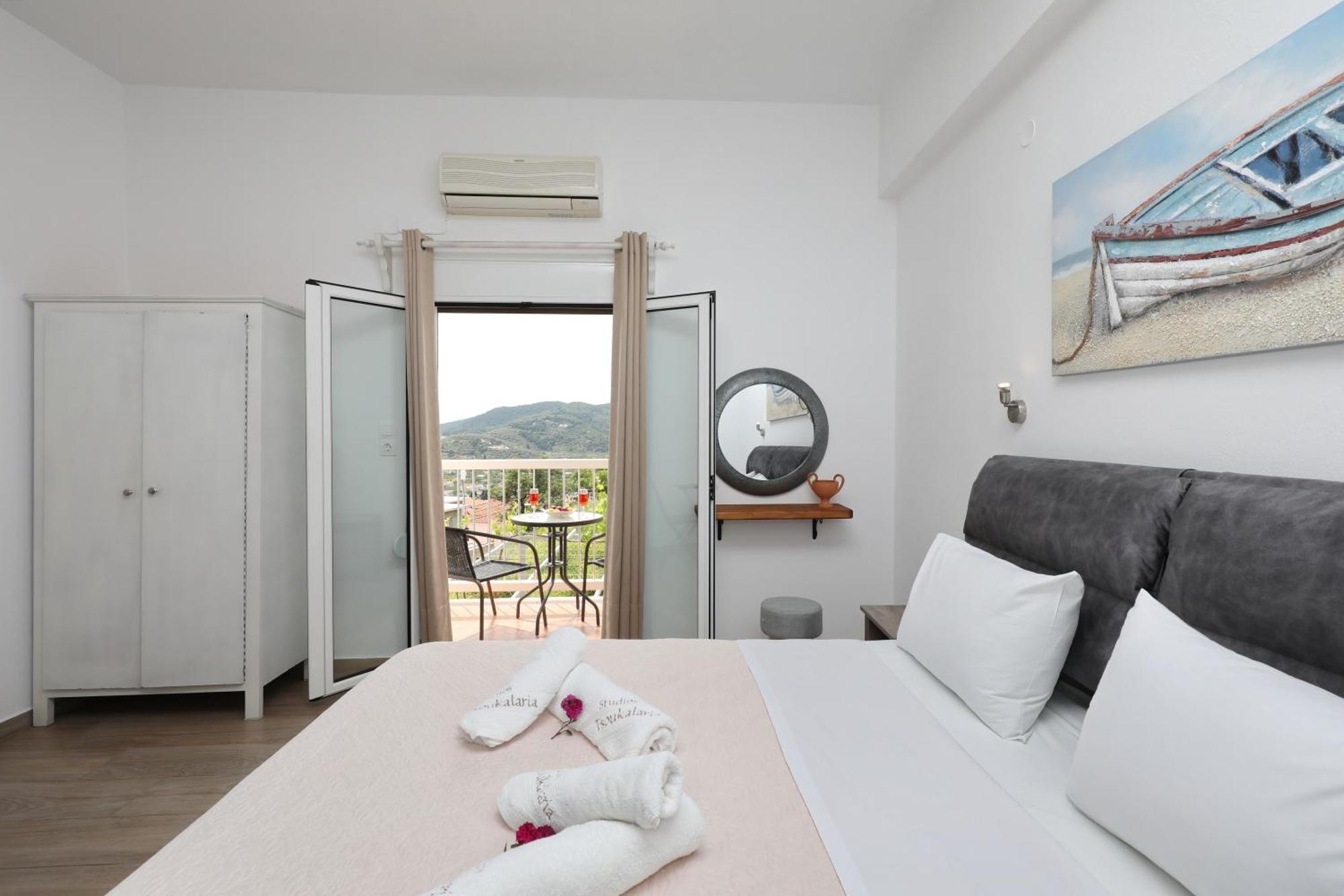 Tsoukalaria Studios Skopelos Town Bagian luar foto
