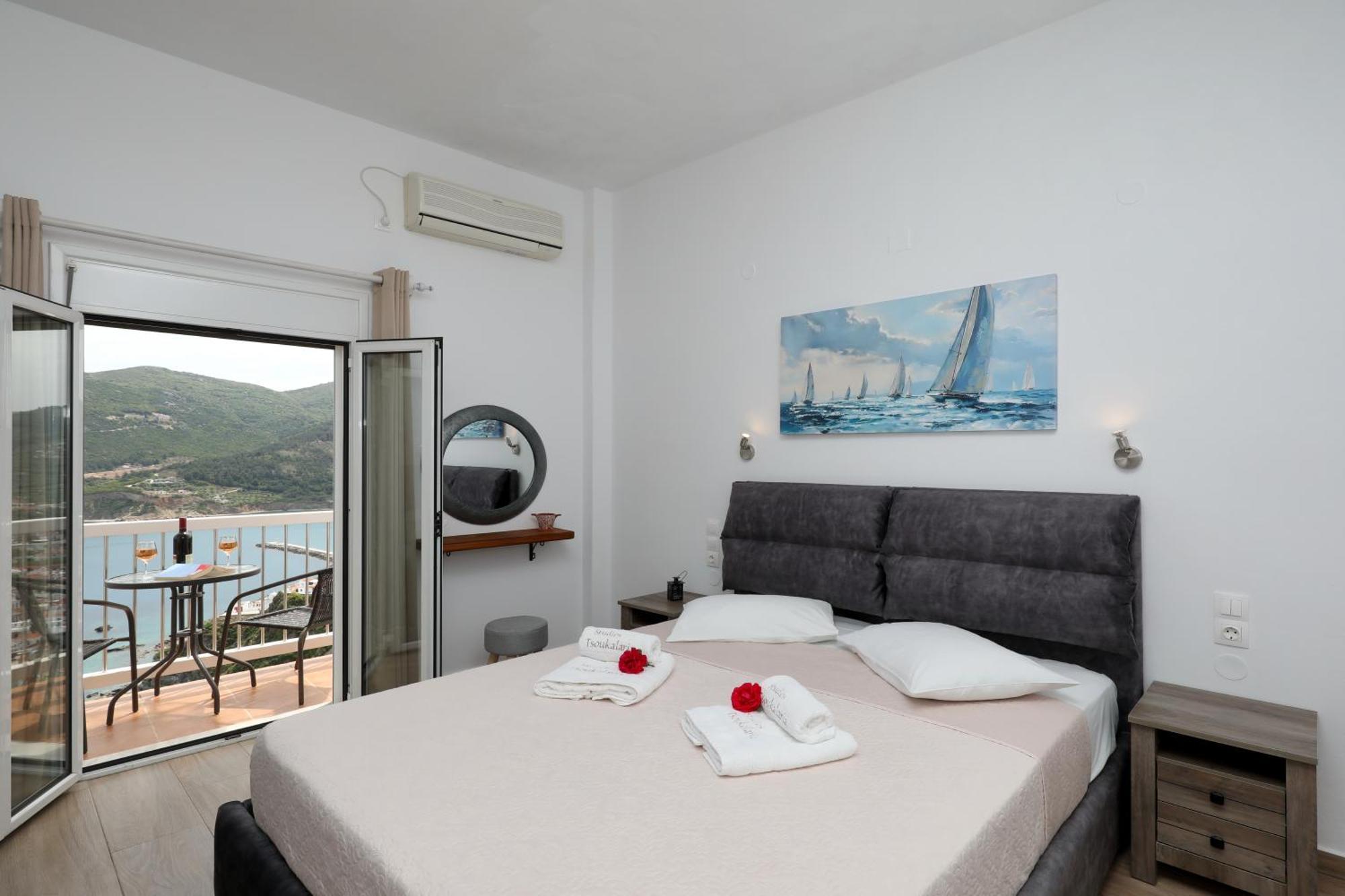 Tsoukalaria Studios Skopelos Town Bagian luar foto
