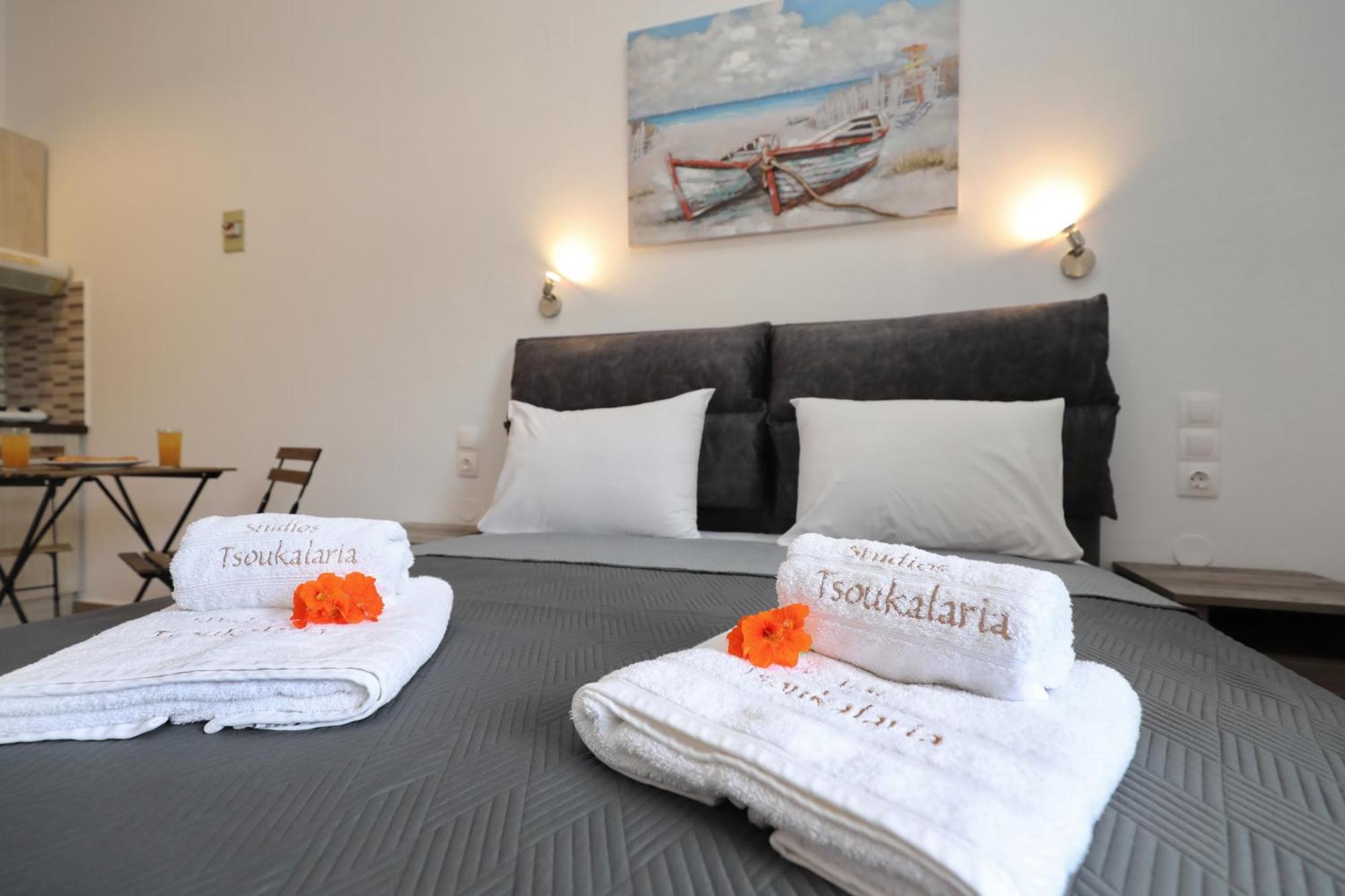 Tsoukalaria Studios Skopelos Town Bagian luar foto